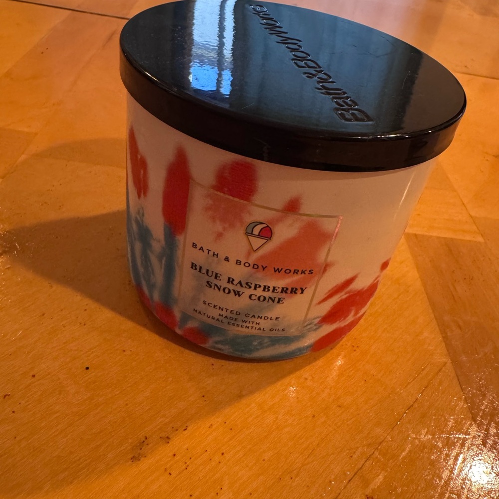 Bath & Body Works Blue Raspberry Snow Cone 3-Wick Candle New